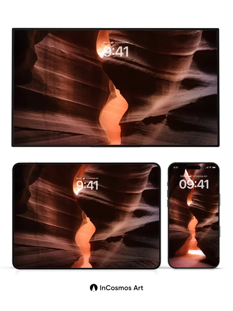 Sunlit Serpent Wallpaper with Sandstone Veins