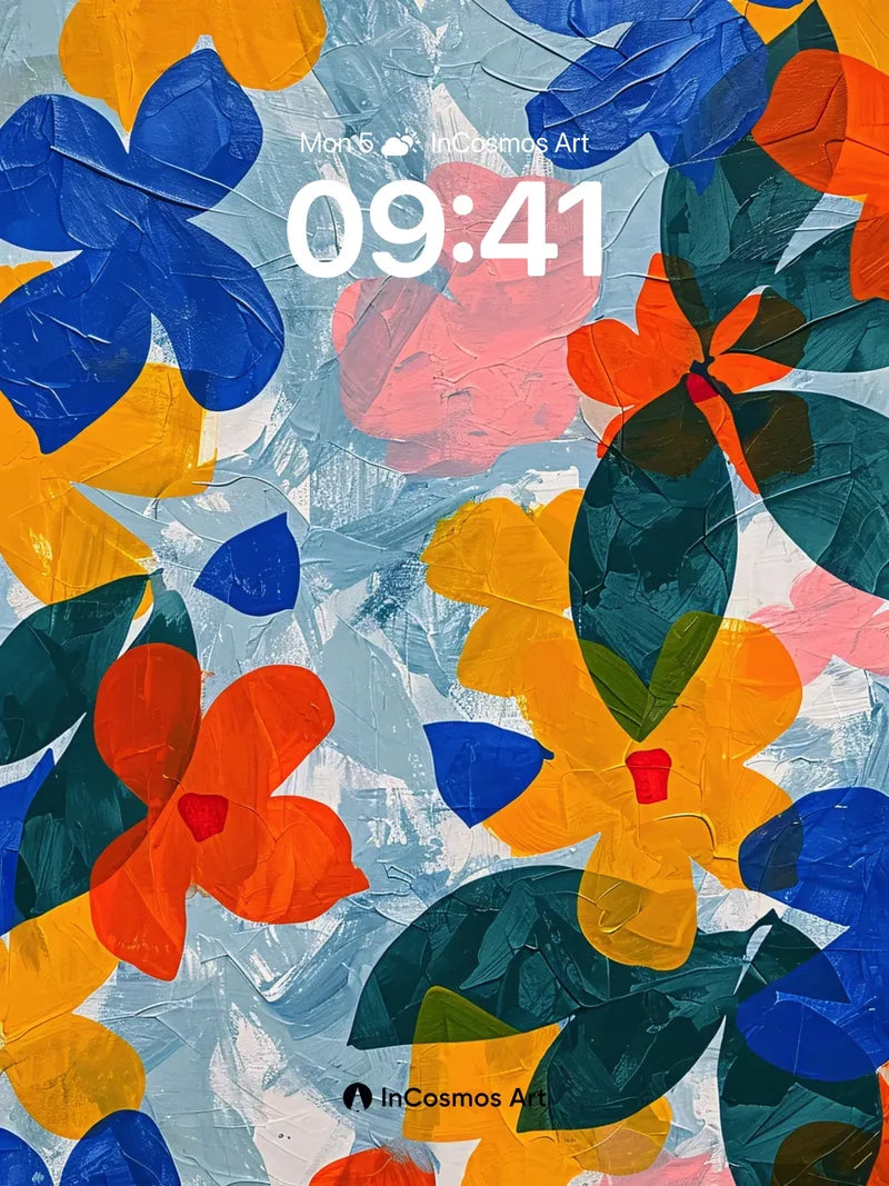 Bold Bloom Wallpaper with Textured Petals