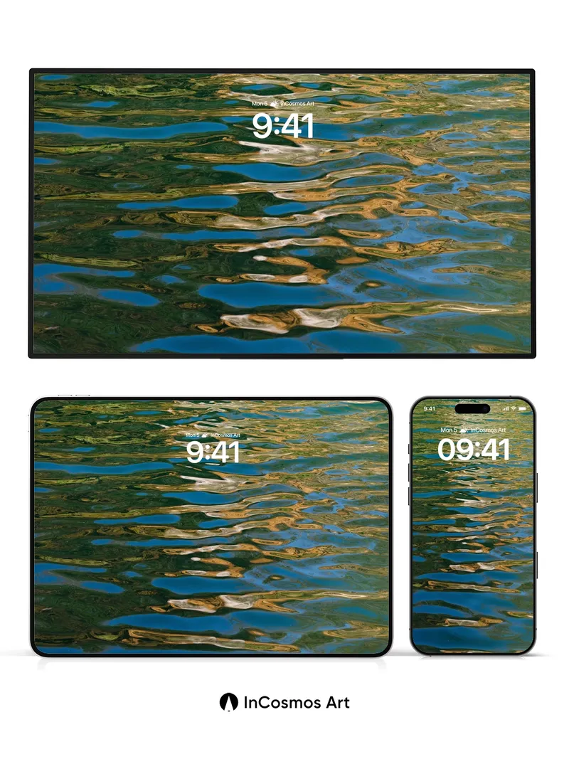 Liquid Canvas Wallpaper with Shifting Light