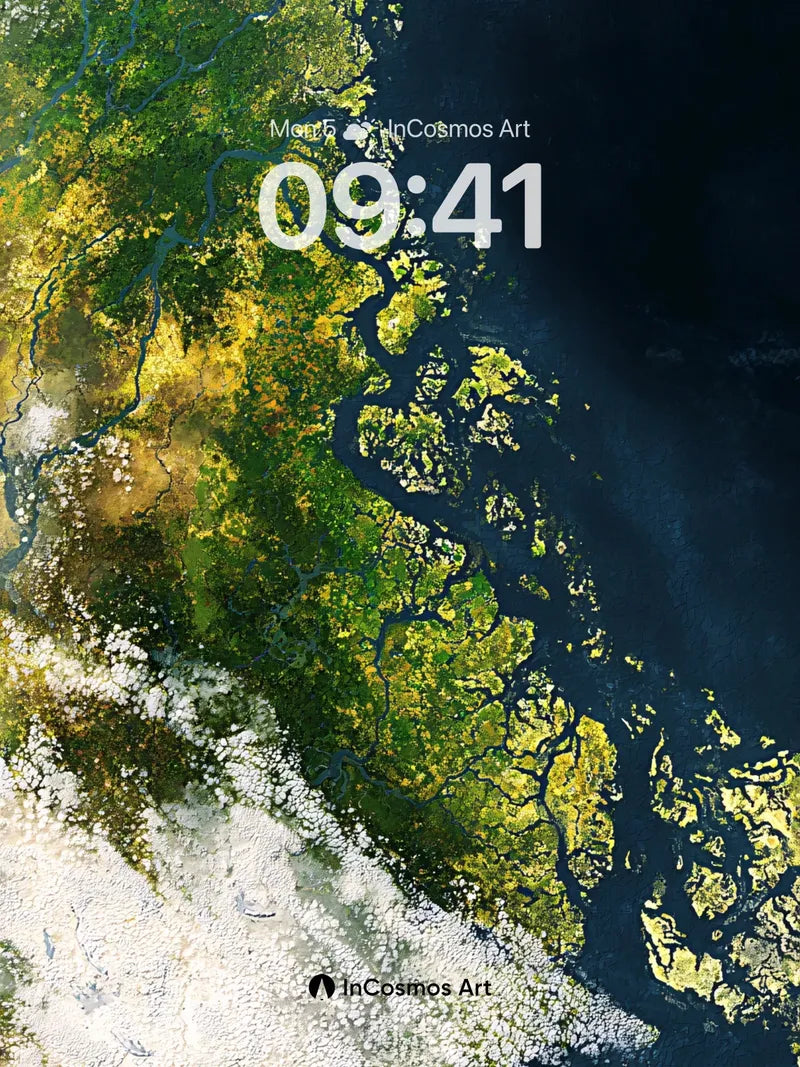 Emerald Fracture Wallpaper with Coastal Veins