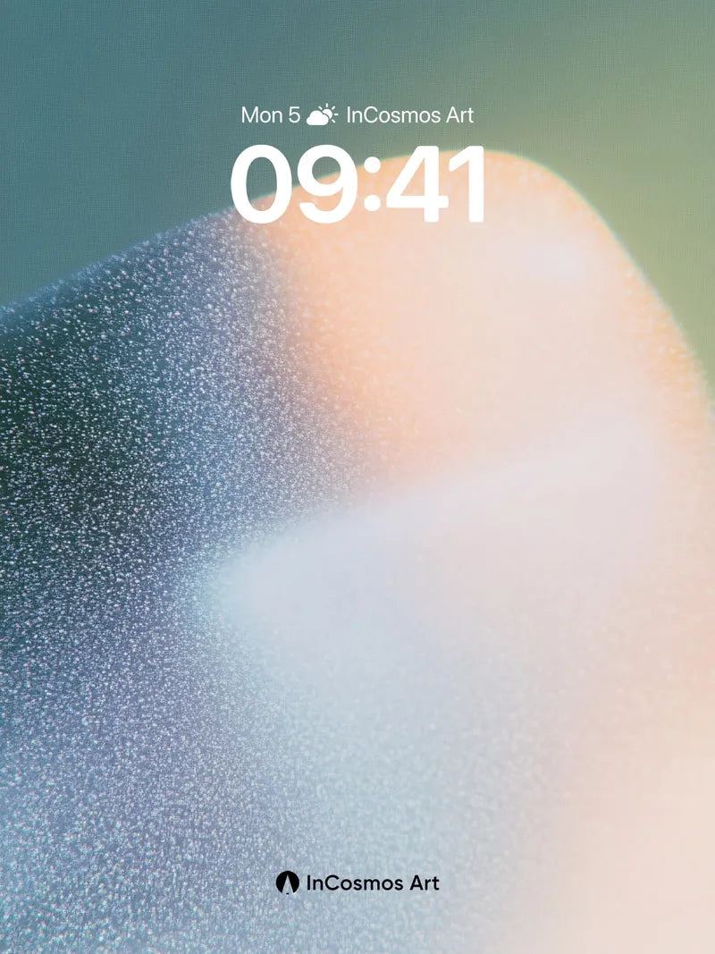 Soft Gradient Wallpaper with Subtle Speckle Texture