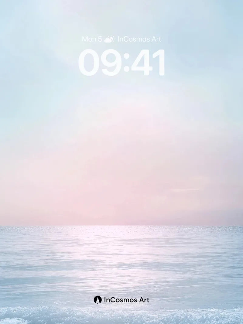 Serene Horizon Wallpaper with Soft Light Gradient