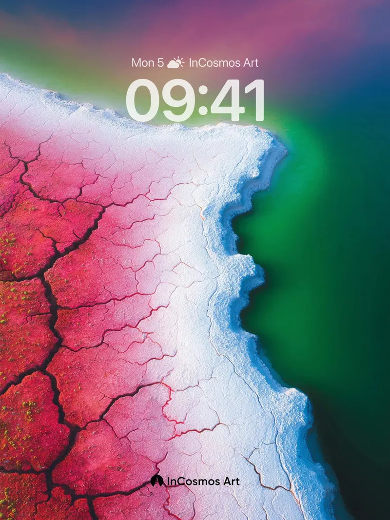 Cracked Mirage Wallpaper with Living Colors