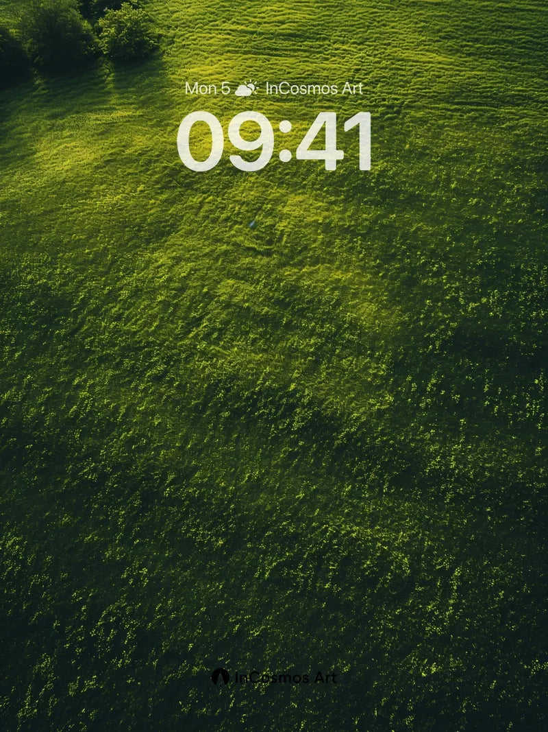 Emerald Drift Wallpaper with Sunlit Ripples