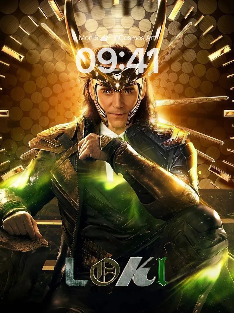 Golden Eclipse Wallpaper with Horned Majesty