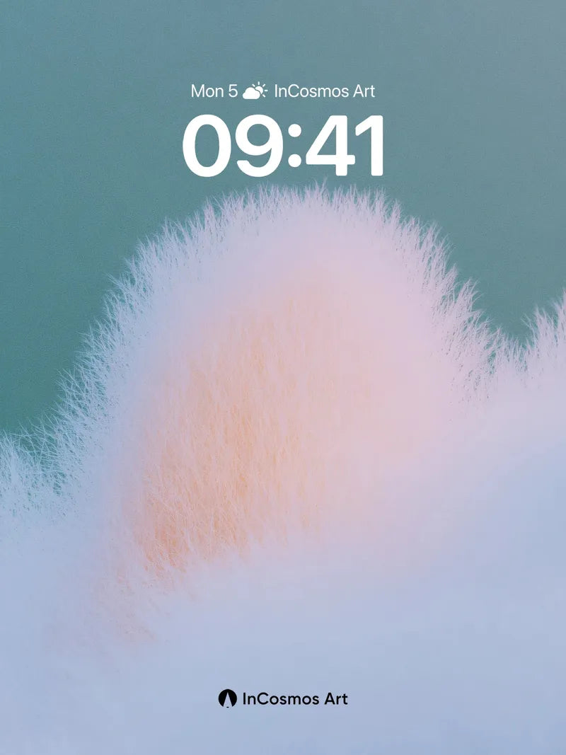 Serene Fluff Wallpaper with Soft Light Haze