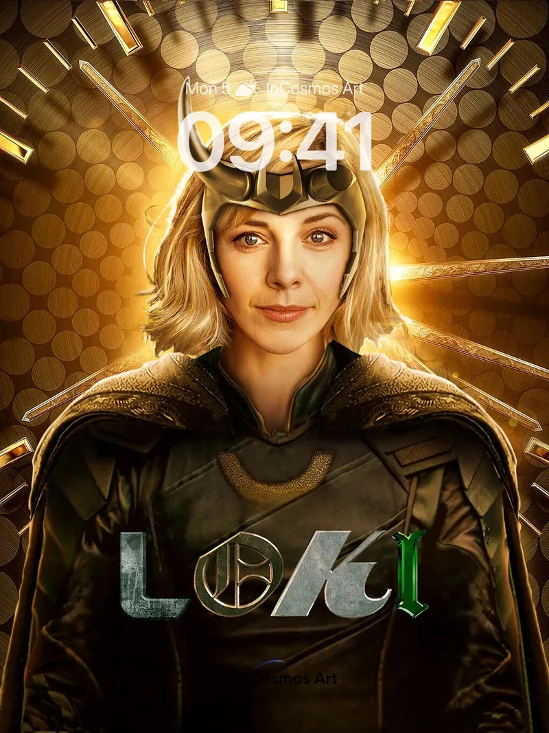 Golden Radiance Wallpaper with Horned Majesty