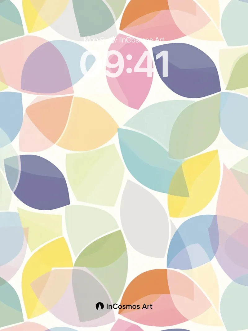 Soft Hues Leaf Pattern Wallpaper with Gentle Overlaps