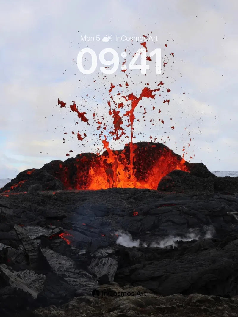 Incandescent Fury Wallpaper with Molten Ripples