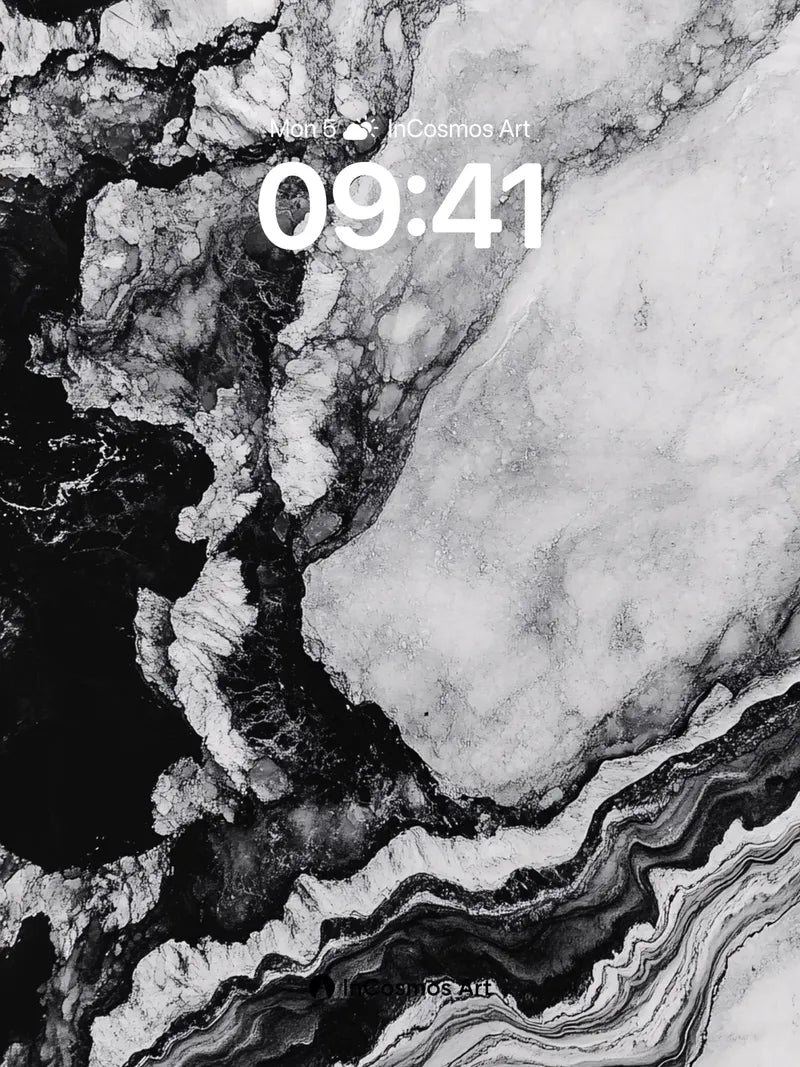 Silent Agate Wallpaper with Deep Veins